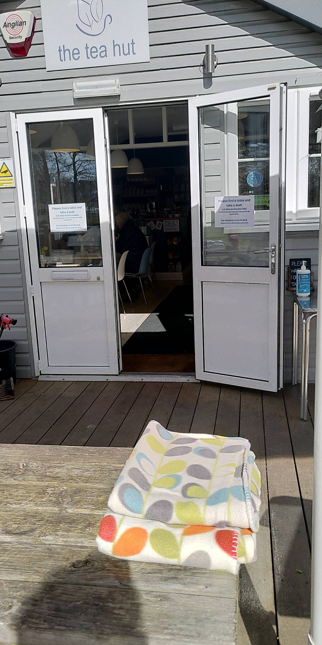 Entrance to indoor area. Double door. Very slight sill.