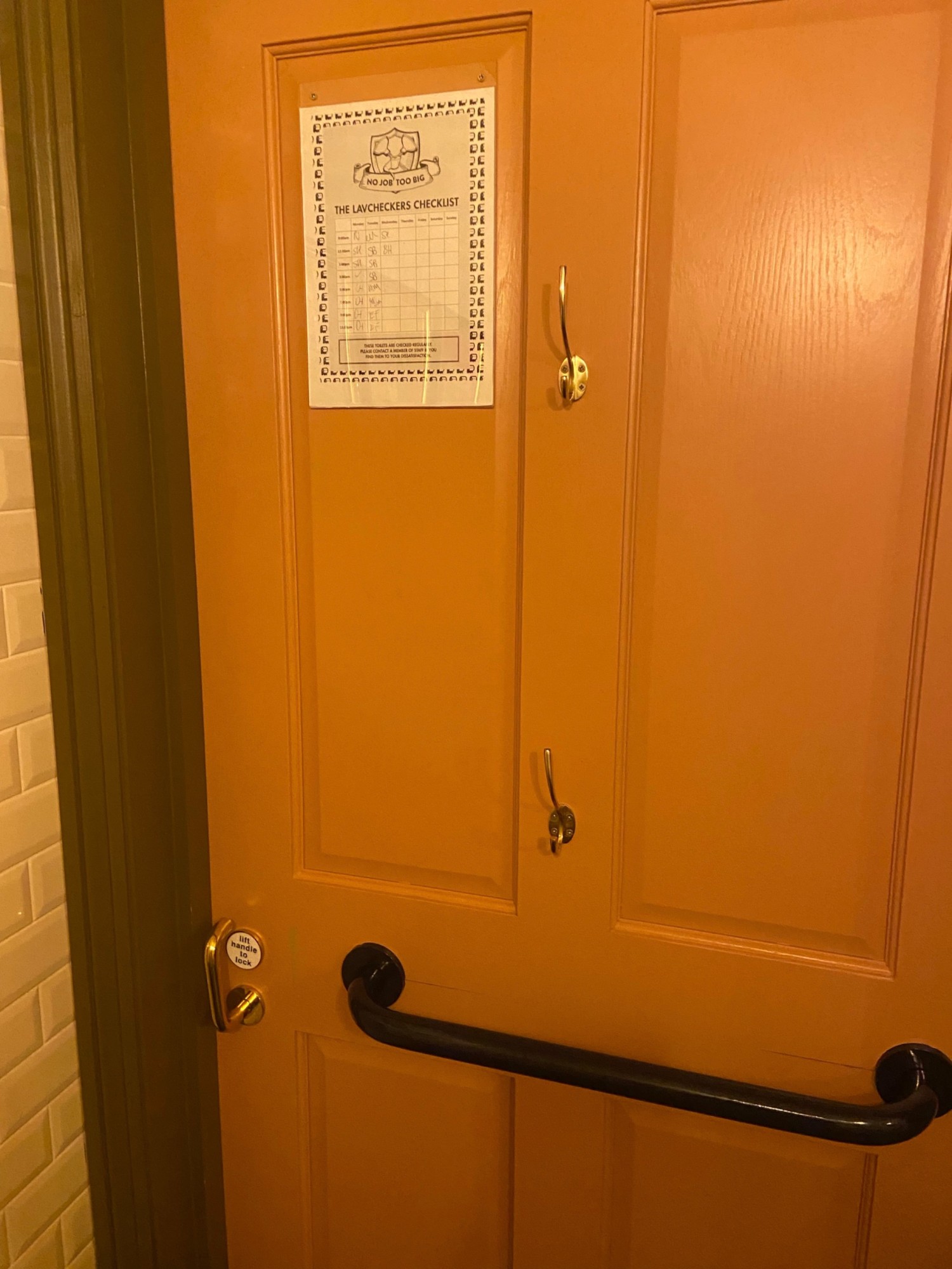 lift handle up to look