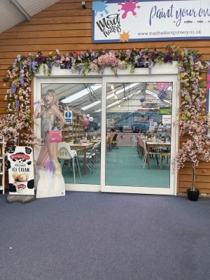 Entrance into Madhatters pottery