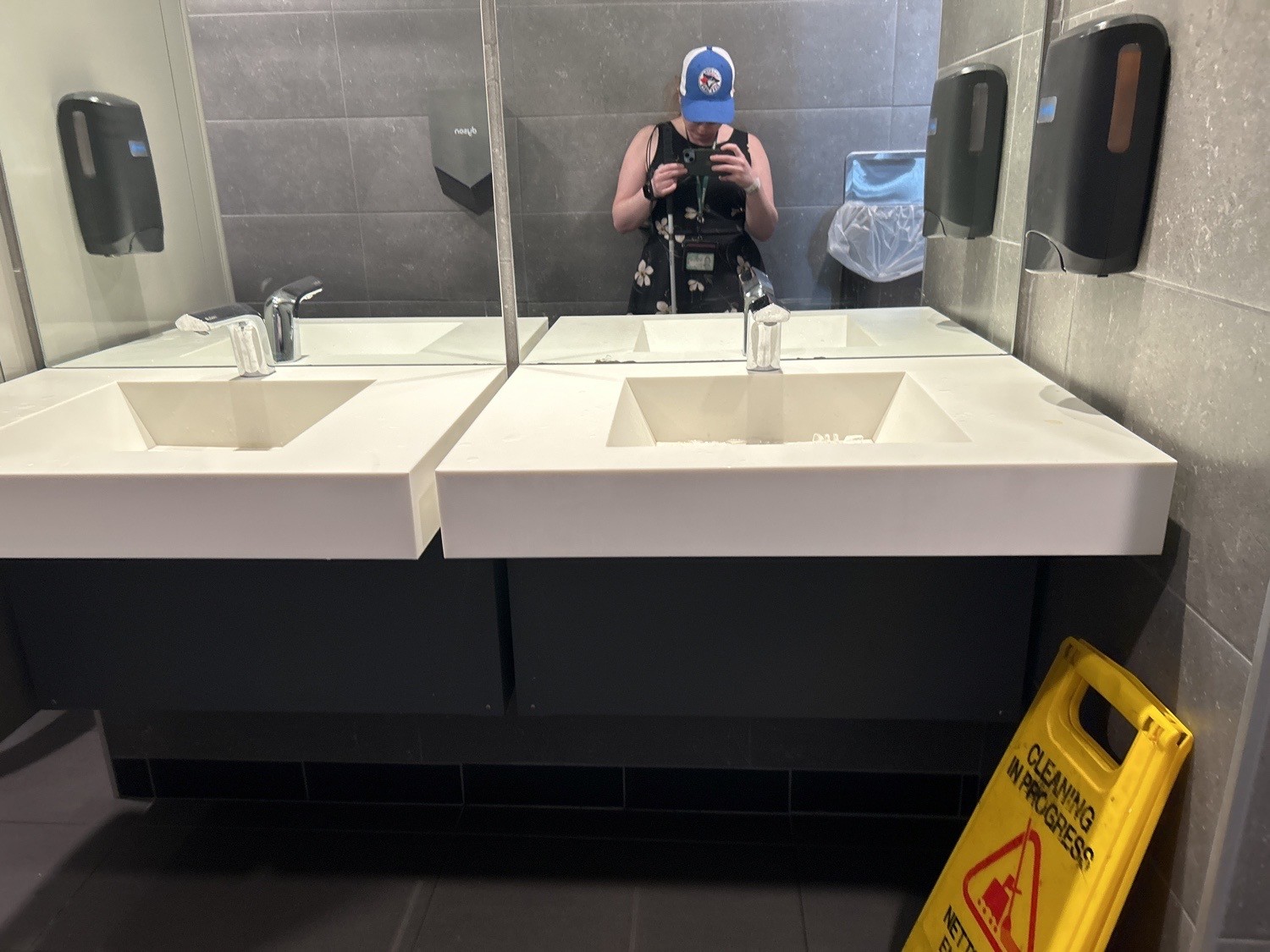 Sinks at knee level