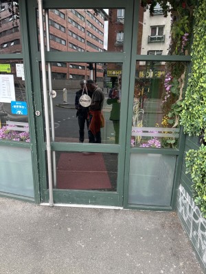 Pull door, large handle, no automatic entry